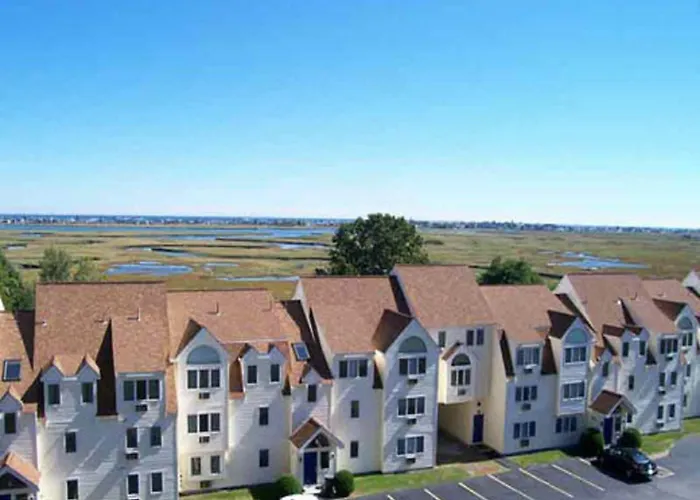 Golf hotel: Village By The Sea