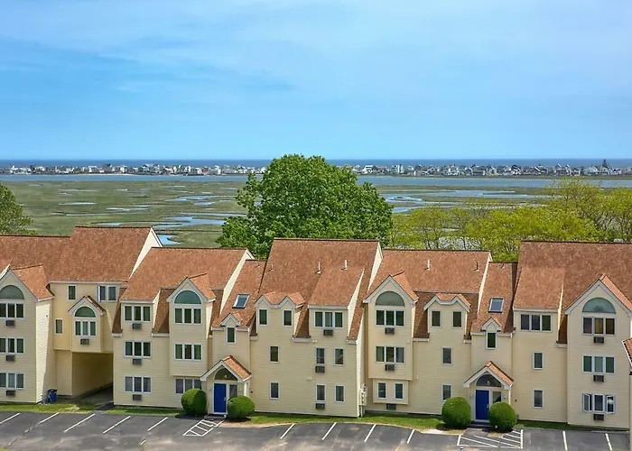 Golf hotel: Village By The Sea